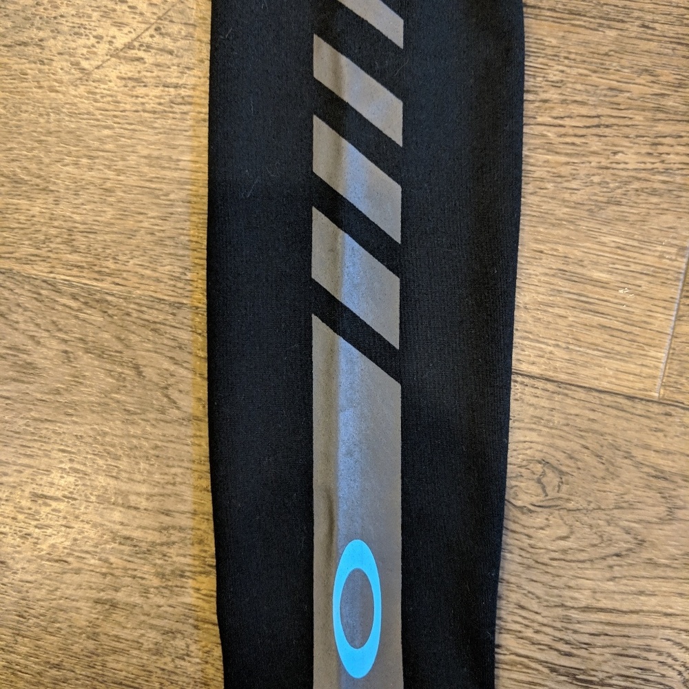 Oakley leggings LIKE NEW